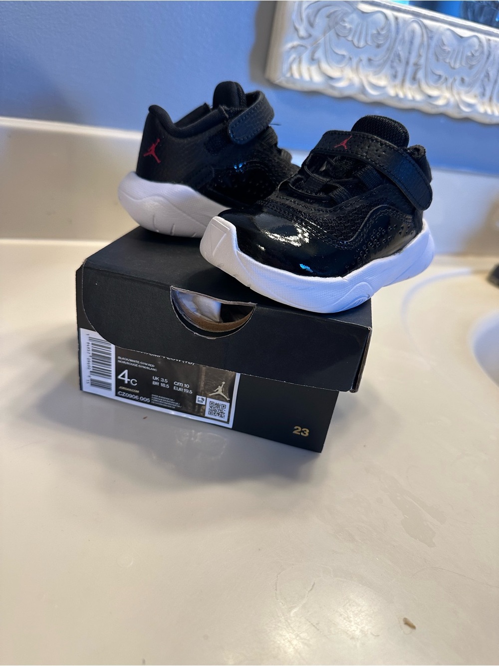 Toddler Black and White Nike Jordan 11